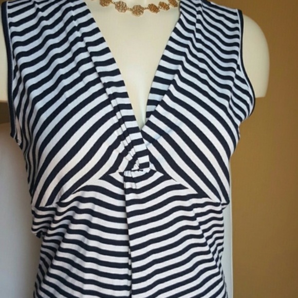 WILLI SMITH Sleeveless Top - Picture 2 of 2